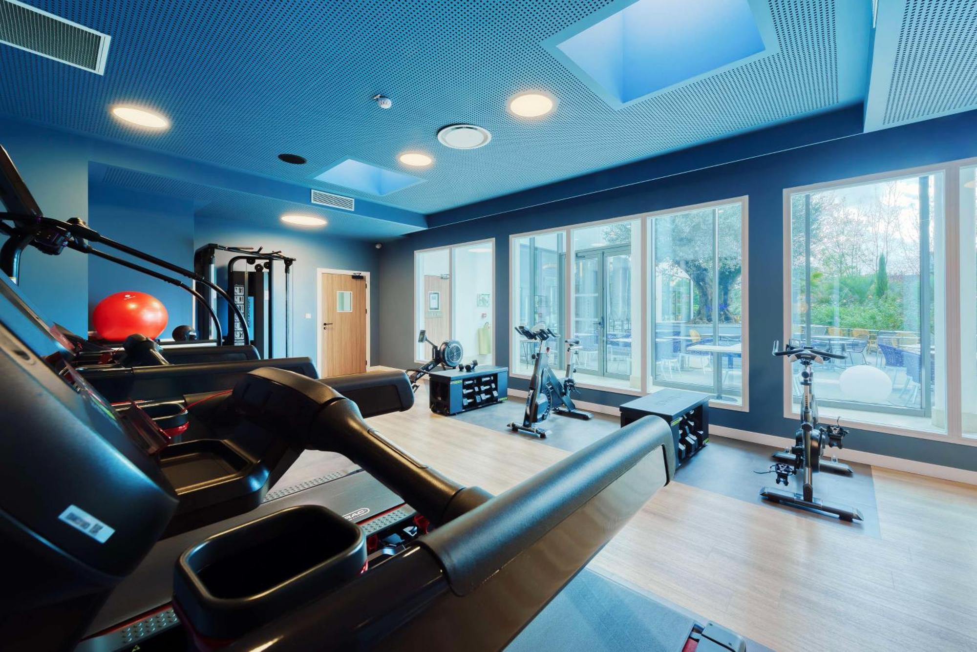 Golden Tulip Lyon Ouest Techlid Hotel & Spa Limonest Zewnętrze zdjęcie