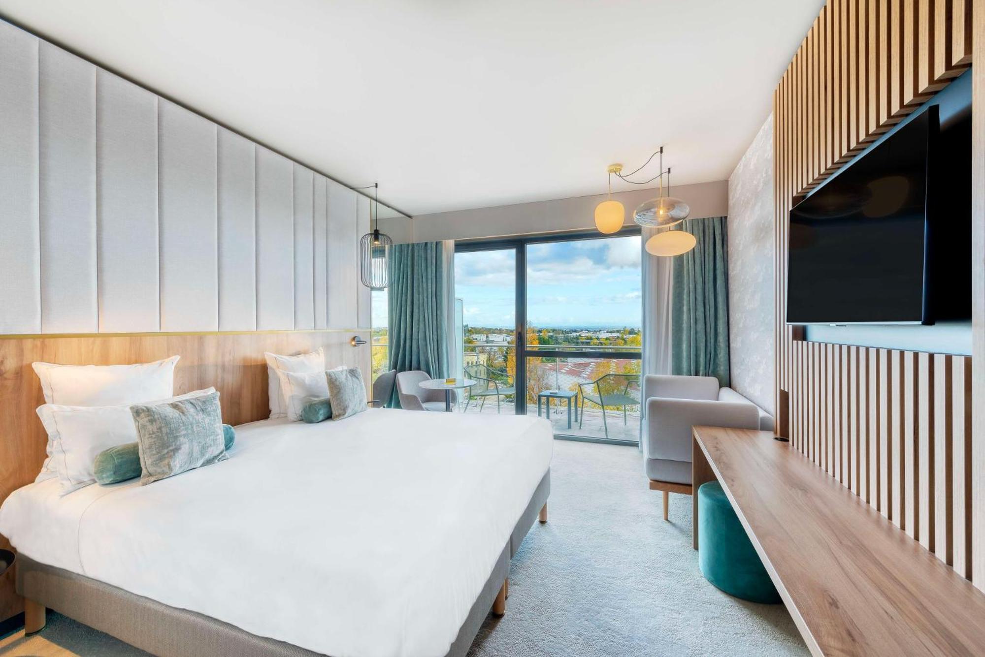 Golden Tulip Lyon Ouest Techlid Hotel & Spa Limonest Zewnętrze zdjęcie