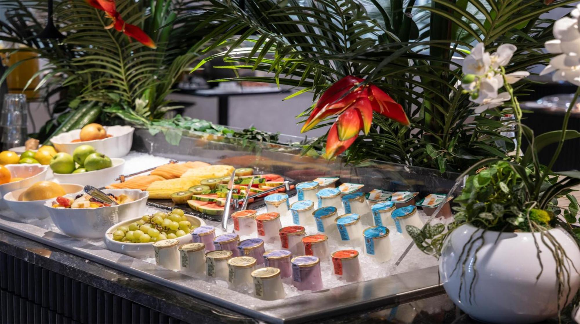 Golden Tulip Lyon Ouest Techlid Hotel & Spa Limonest Zewnętrze zdjęcie